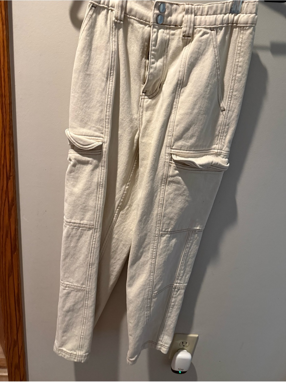Women’s Pac Sun Cream Cargo Pants